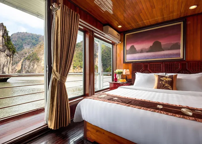 Cozy Bay Classic Cruise 3*