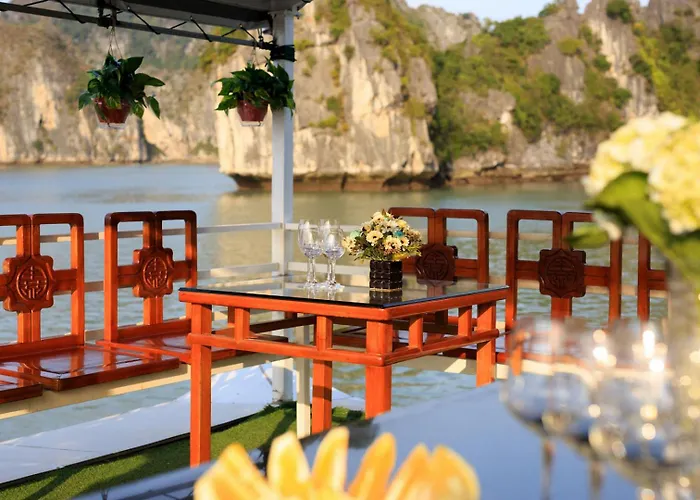  Cozy Bay Classic Cruise Ha Long