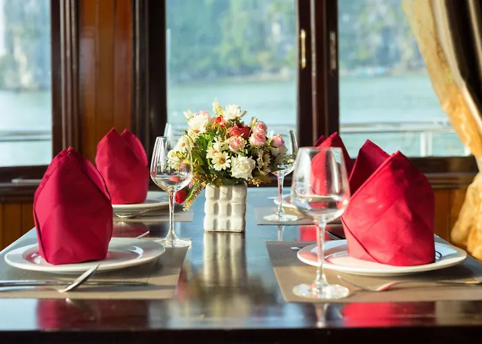  Cozy Bay Classic Cruise Ha Long