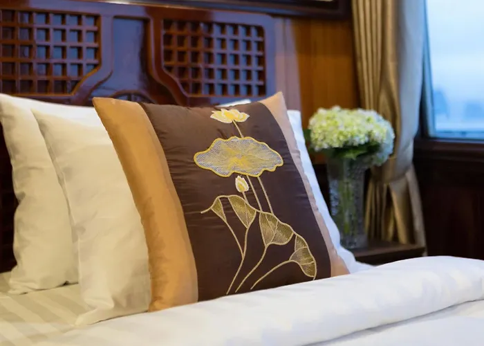 Cozy Bay Classic Cruise  Ha Long